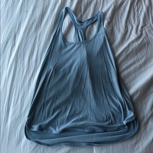 Lululemon tank!